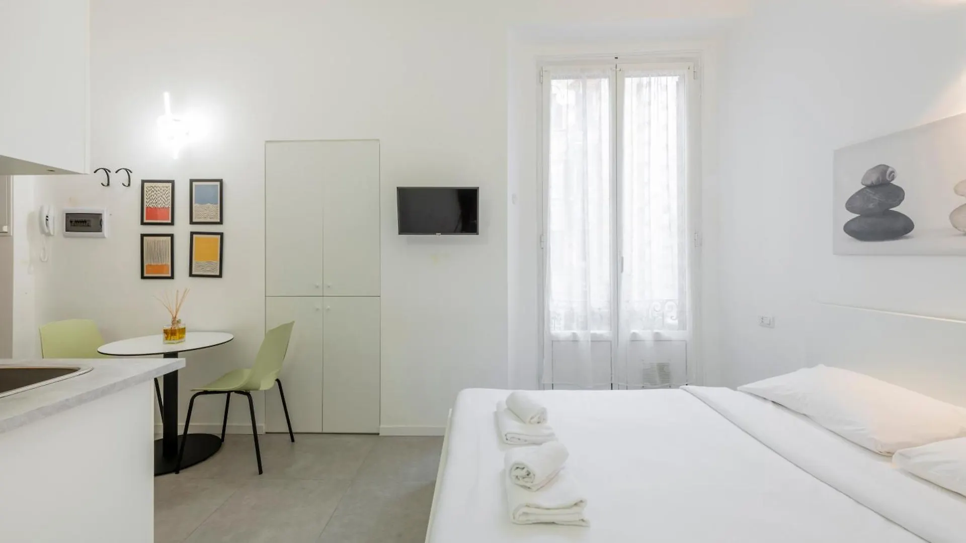 Rubens Suites - B Home Milán 0*,